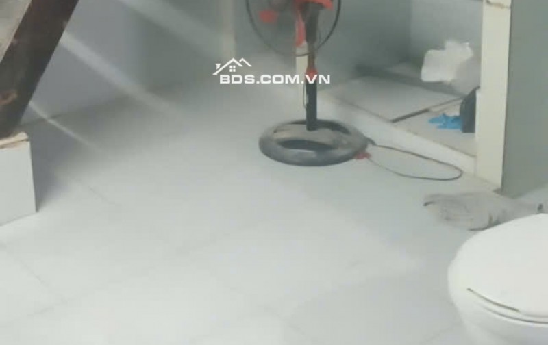 Cho thuê nhà Bình quới 56m2 có gác 20m2 vừa sơn sửa xong, giá rẻ, thuê lâu dài.